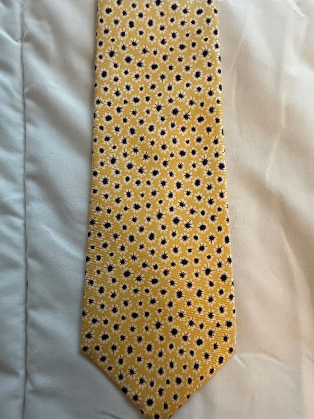 Gant Yellow Silk Tie with Navy and White Daisy Motif